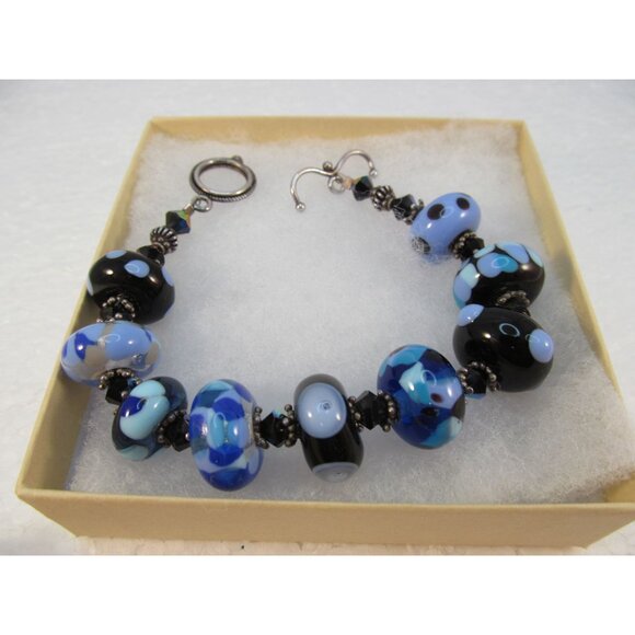 Blue and Black Lampwork Art Glass Beaded Bracelet with Toggle Clasp - Picture 12 of 13